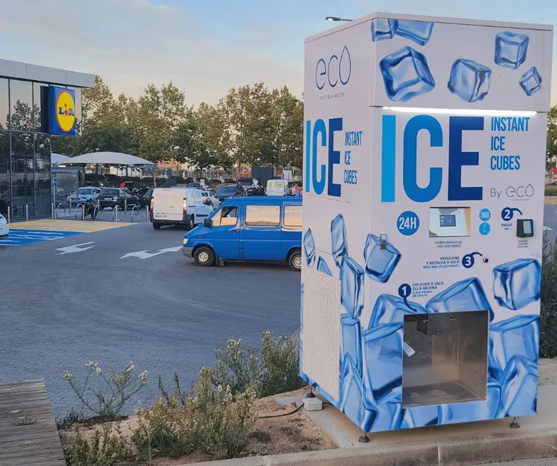 IceRebus ice vending machine at Lidl