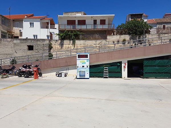 Ice Vending in Different Industries: How IceRebus Serves Various Sectors